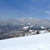 On the other side of the valley, there’s the village of Laion. Foto: AT, &copy; Peer