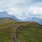 seiser alm durontal dahinter sella und marmolada