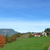 kastelruth tagusens weg bei jausenstation lieg