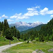 seiser alm weg mountainbiker