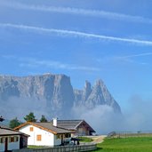 seiser alm kompatsch schlern im nebel