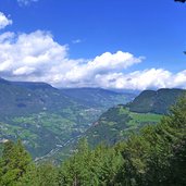 kastelruth hoefe westlich von ortsteil tisens und eisacktal