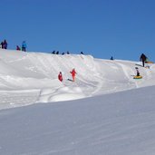 tuffalm im winter schnee rodeln