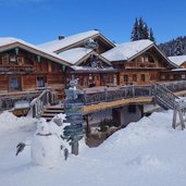 almgasthof tirler seiseralm winter