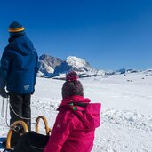 seiser alm langkofel plattkofel person winter