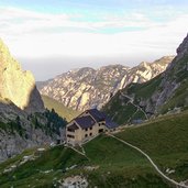 grasleiten huette aufstieg zum molignonpass