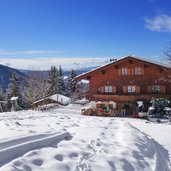 hofer alpl huette voels am schlern winter