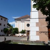 RS kastelruth brunnen am dorfplatz