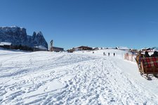 RS kompatsch seiseralm kirche schlern winter