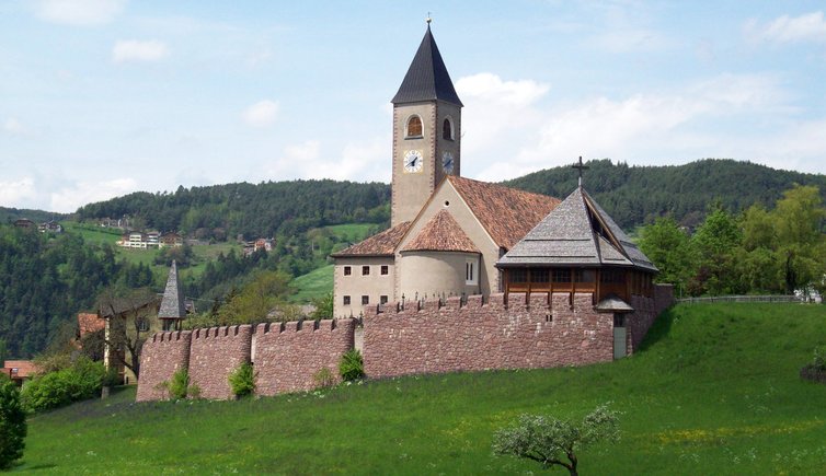 RS seis am schlern pfarrkirche hl kreuz