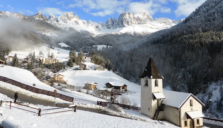 RS kirche st zyprian tiers winter